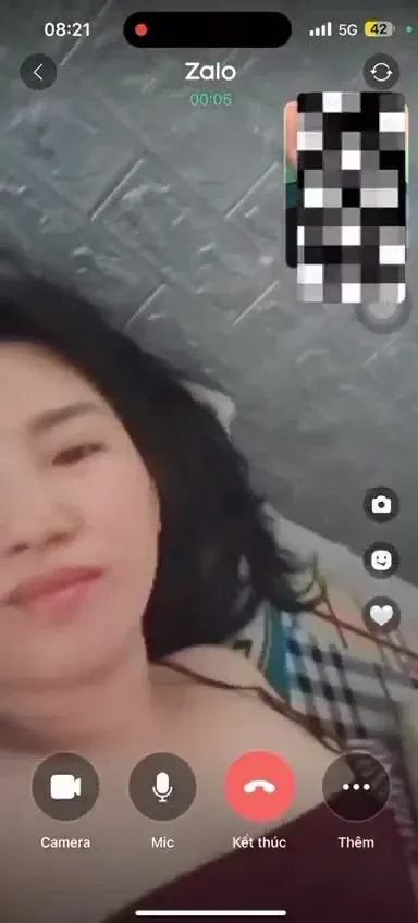 CHỊ THÈM CHÁT SEX LẮM, CÁC E CHÁT VỚI CHỊ NHÉ